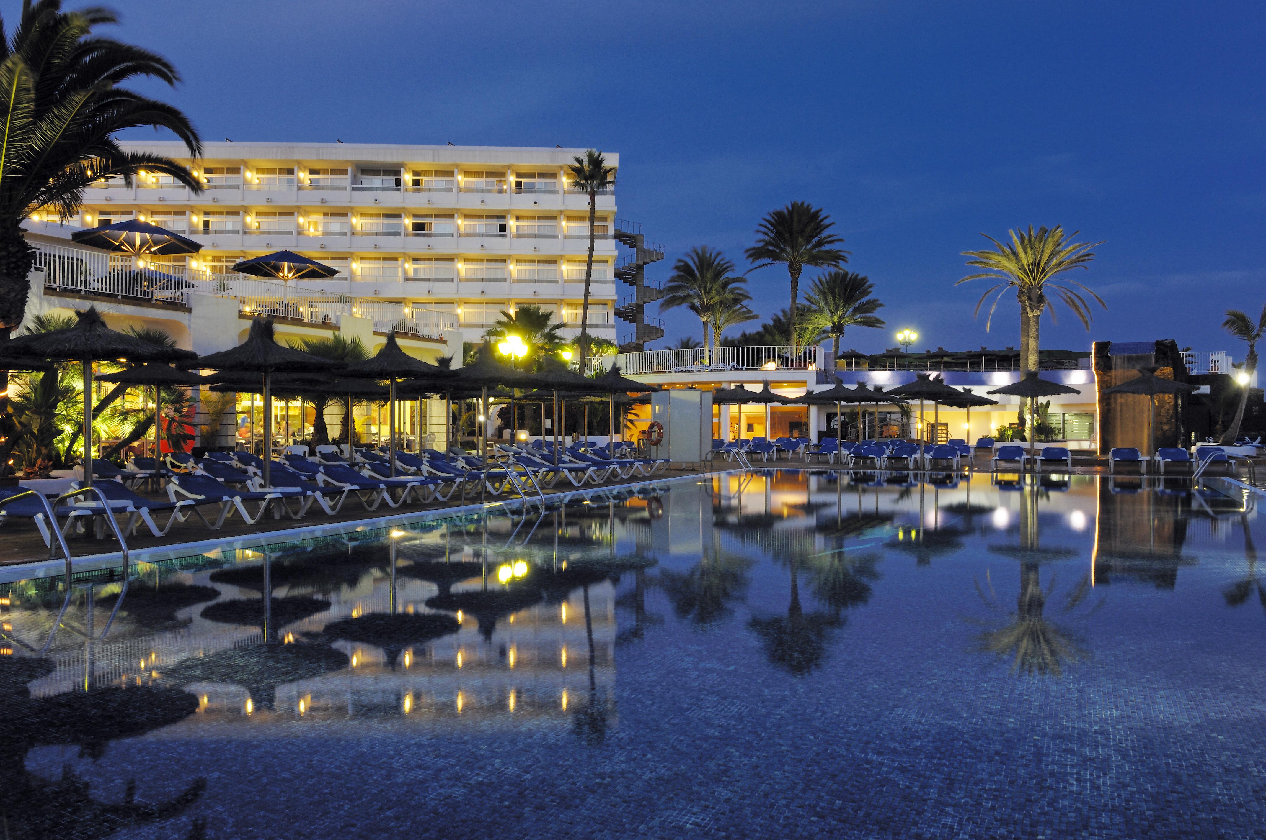 Vik Hotel San Antonio Puerto del Carmen  Exterior photo