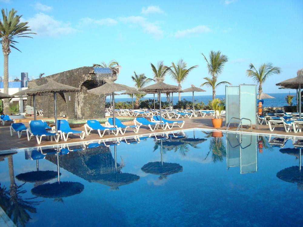 Vik Hotel San Antonio Puerto del Carmen  Exterior photo