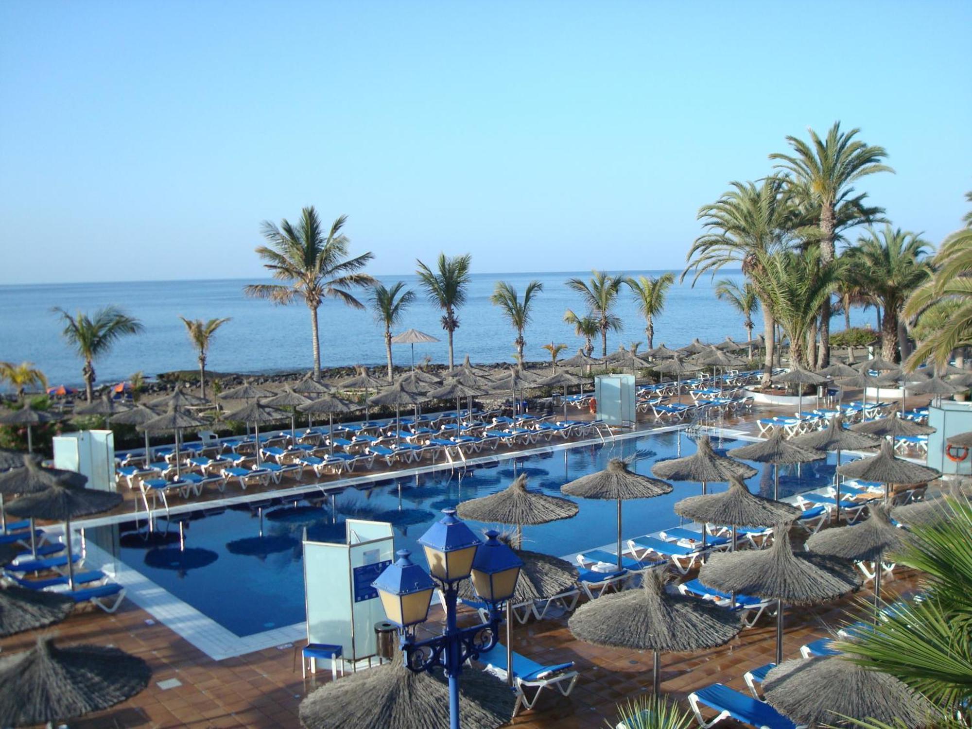 Vik Hotel San Antonio Puerto del Carmen  Exterior photo