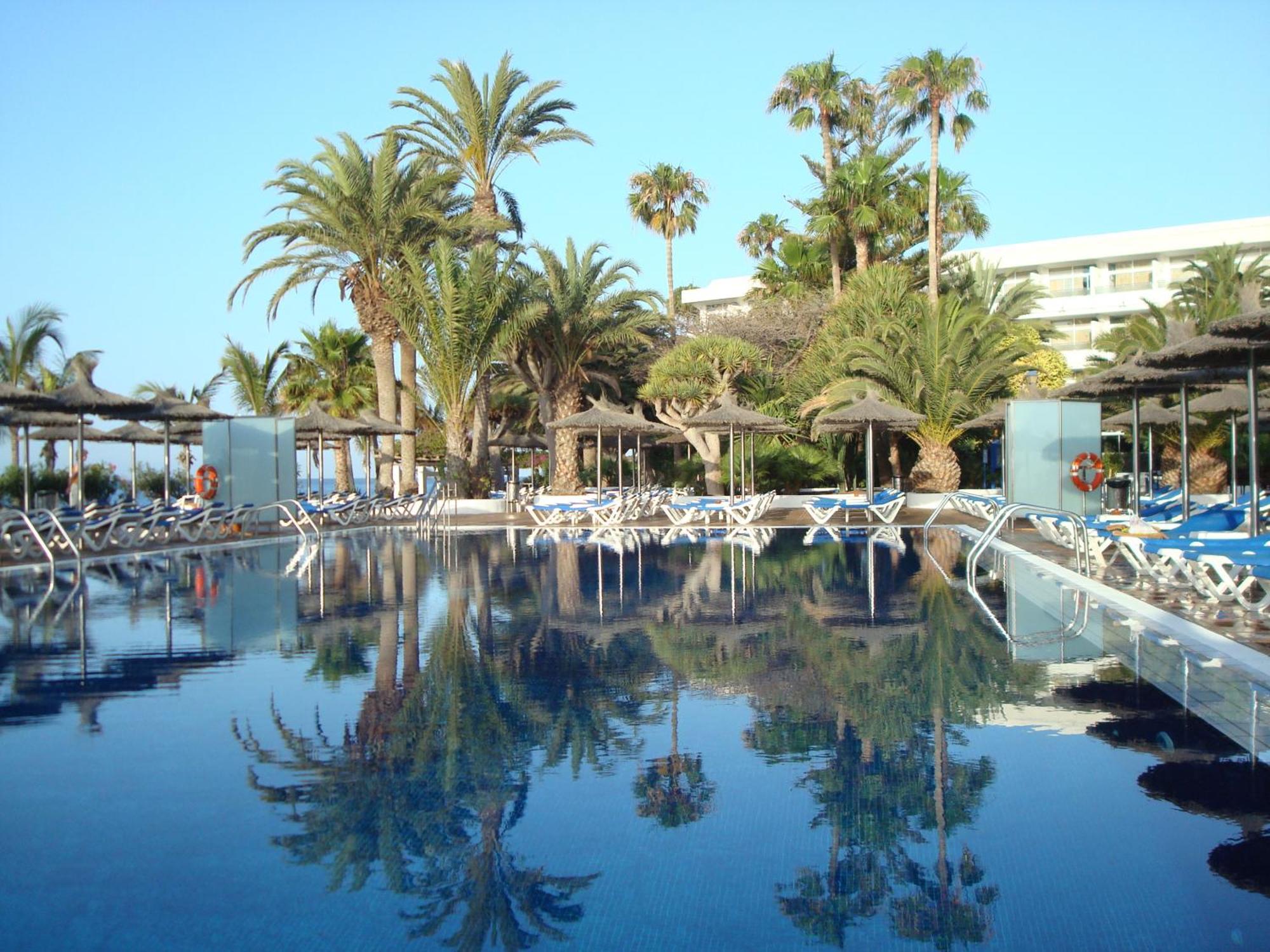 Vik Hotel San Antonio Puerto del Carmen  Exterior photo